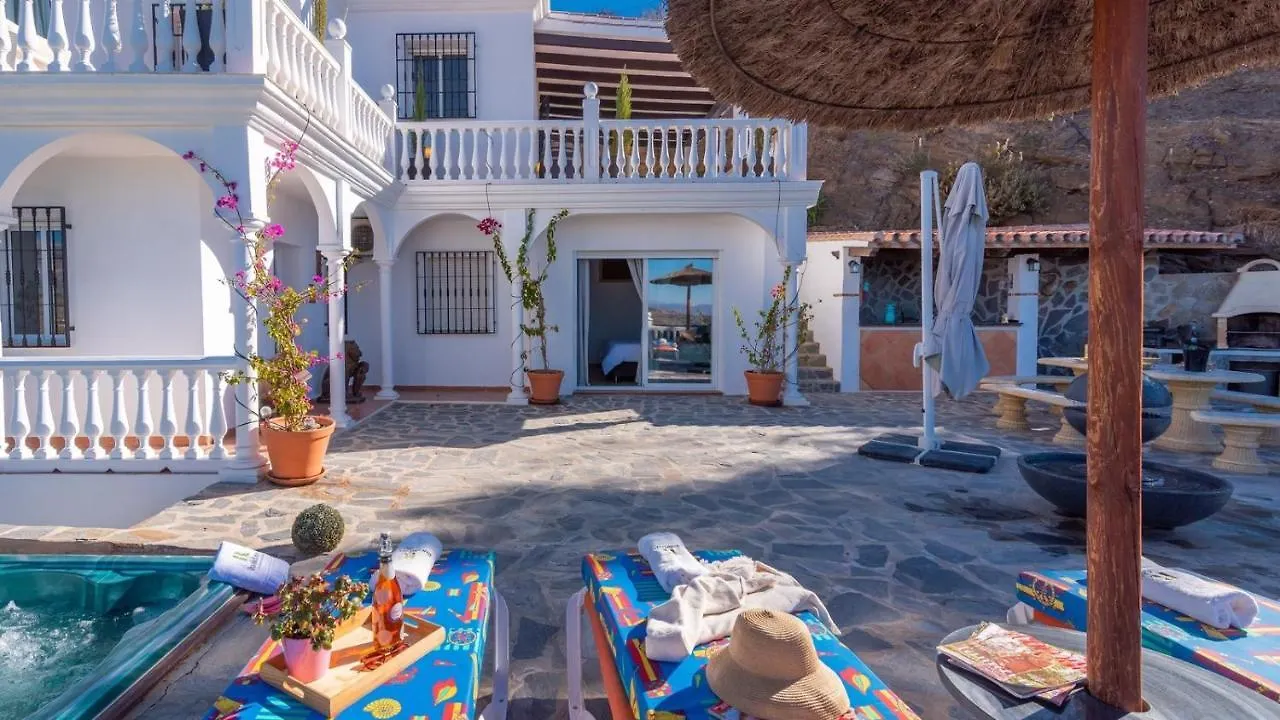 Holiday home Villa El Arco Iris De La Montana Sayalonga By Ruralidays